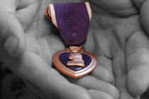 Медаль "Пурпурное сердце", фото с сайта wikipedia.org