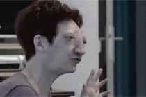 Шанталь Себир. Кадр телеканала France 2