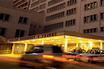 Подъезд отделения неотложной помощи больницы Паркленд. Фото с сайта www.parklandhospital.com