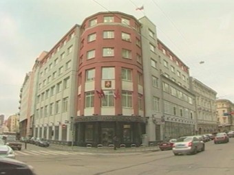 Здание Мосгордумы, кадр Первого канала, архив