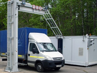 Передвижной комплекс CARGOSCAN MDT-5000R для досмотра автотранспорта. Фото с сайта www.adani.by