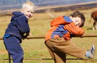 Не пей водицы... Девочки и мальчики не сосите пальчики!